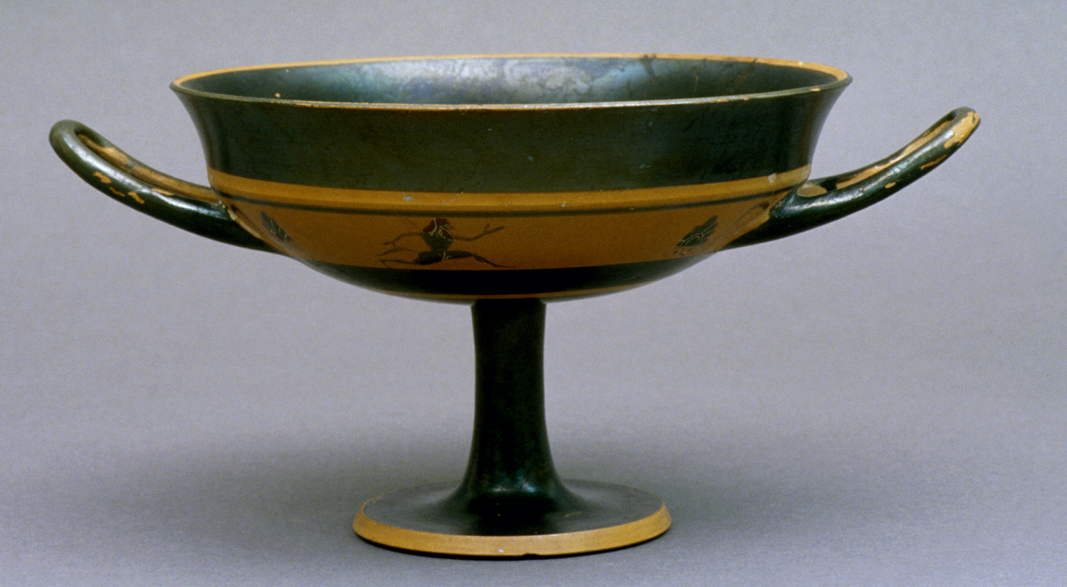 Little Master kylix.jpg Little Master kylix