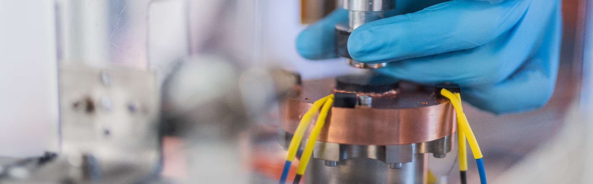 Superconducting levitation bearing experiment
