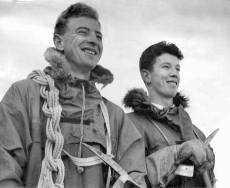 A black and white image of Prof Peter Webb and Dr Barrie McKelvey.