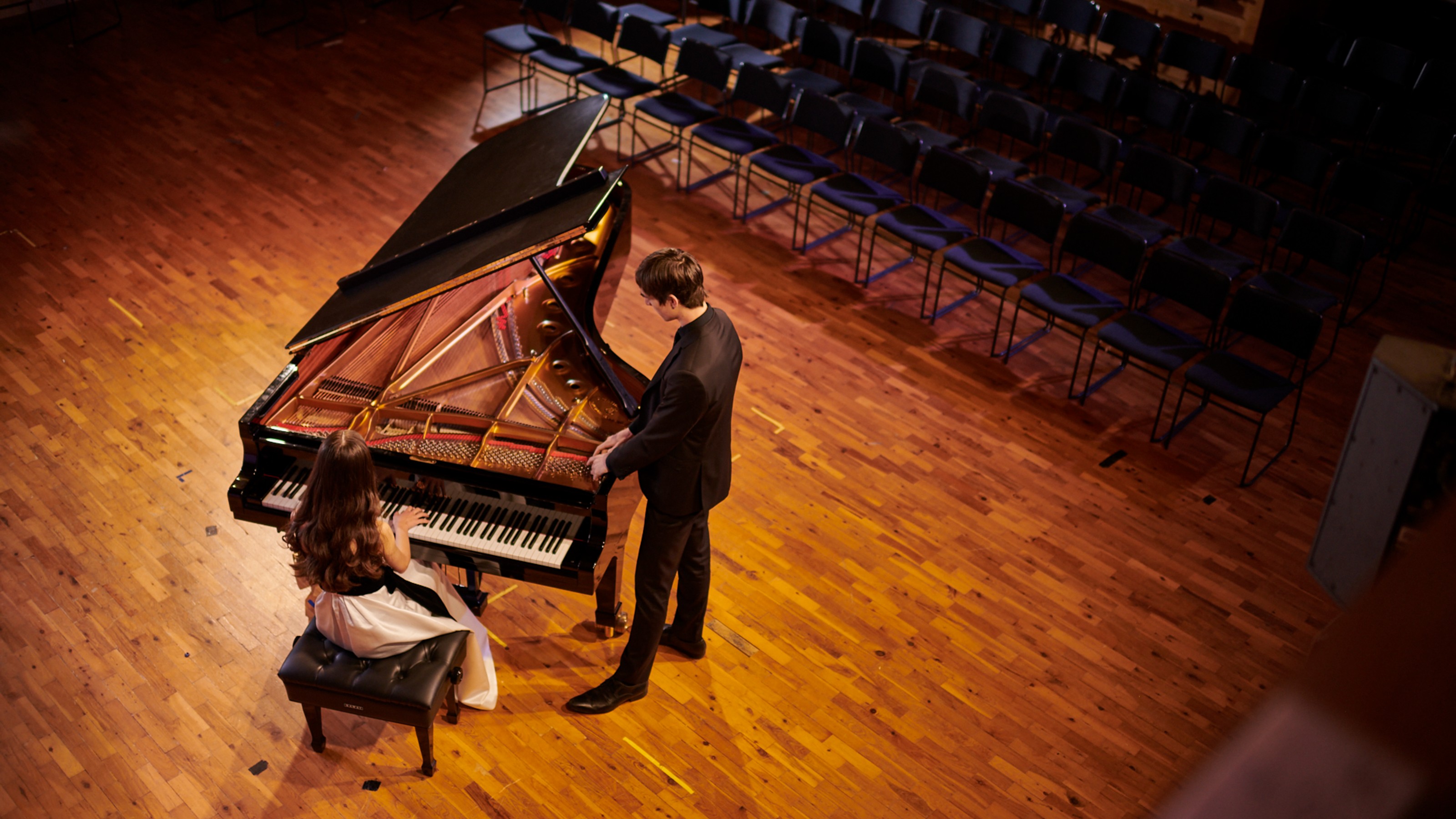 Piano player