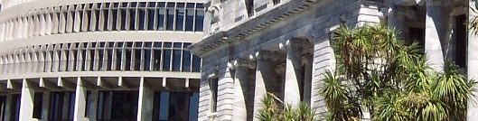 Image of Beehive and Parliament.