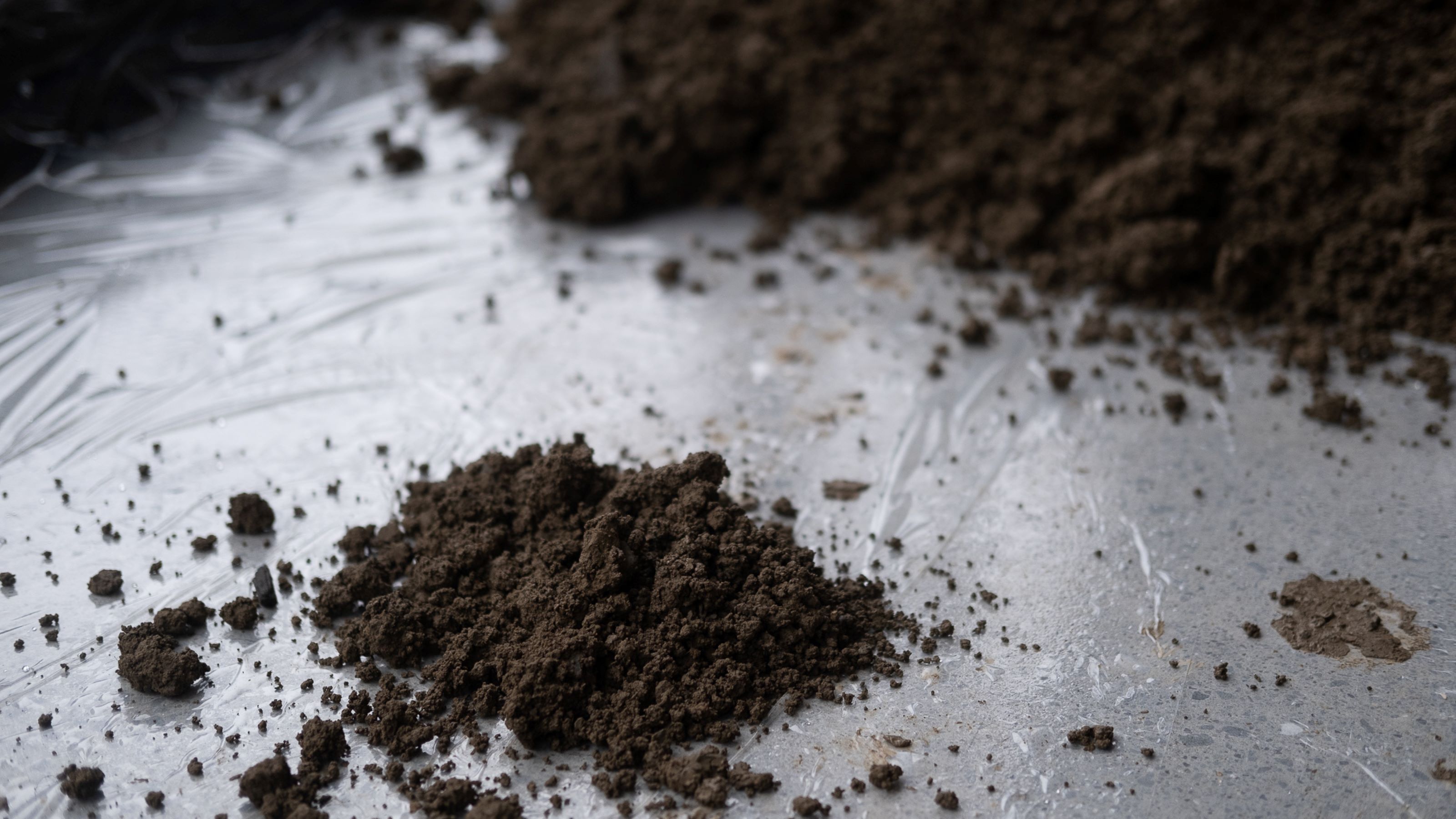 Image of soil on the ground indoors